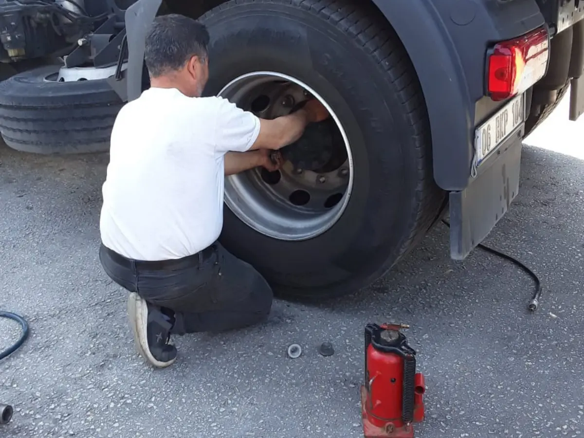 Karakeçili Oto Lastikçi